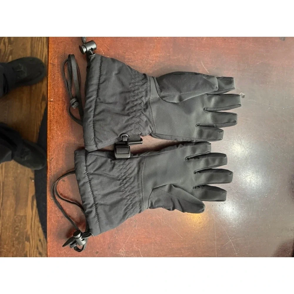 The North Face Youth HyVent Insulated Winter Gloves Black Grey Medium ASB2